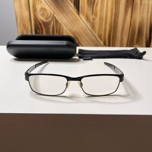 Oakley Black Metal Plate